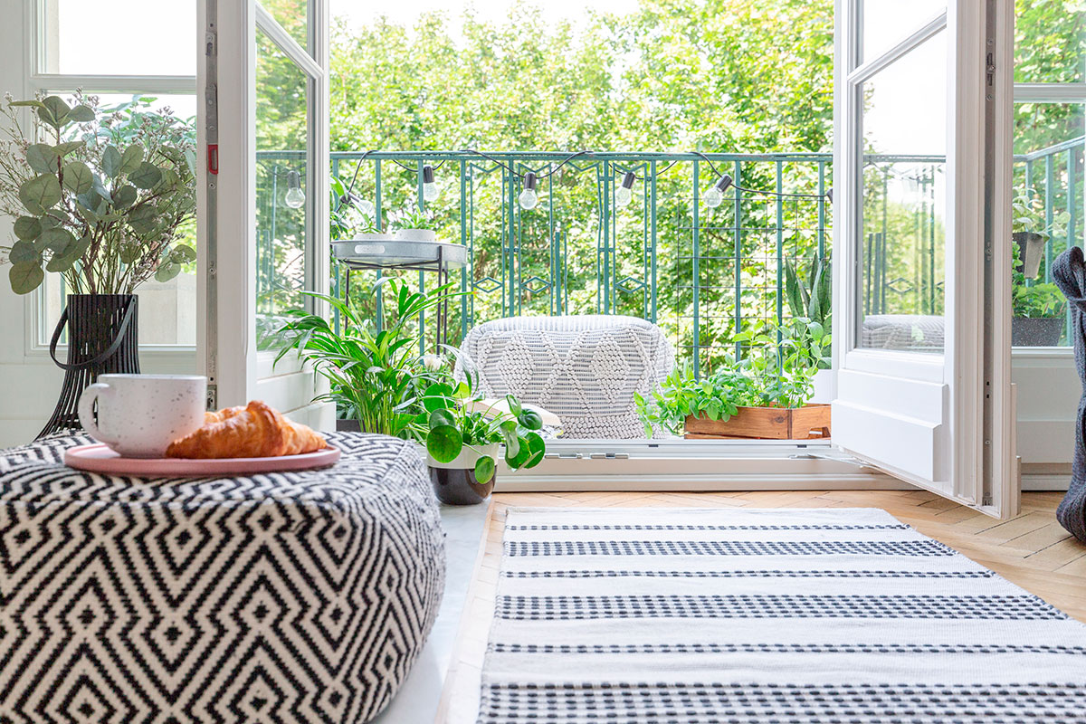 Klein balkon? Zo richt je het in om een onweerstaanbare ruimte te creëren