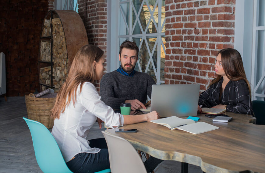 Innovatie in werkuren: de vierdaagse werkweek en flexibele arbeidstijden